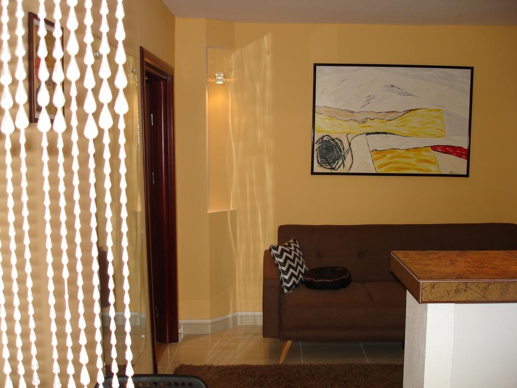 Apartament Central Piatra Neamt Exterior photo